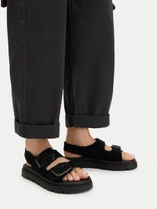 G-Star Raw Sandały CEO-WI16-MARS-01 Czarny. Czarne sandały G-Star, bez wzorów, ze skóry, bez obcasa, na płaskiej podeszwie, bez zapięcia. Za 133,99 zł.