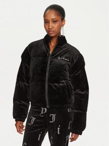 Juicy Couture Kurtka zimowa Margo JCOIJ224556 Czarny Regular Fit. Czarne kurtki Juicy Couture, na zimę, s, bez wzorów, z syntetyku, bez kaptura. Za 599,99 zł.