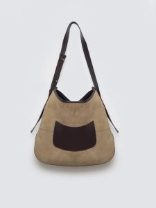 Torebka damska ze skóry naturalnej zamszowej beżowa Singaro 801. Brązowe torebki klasyczne Big Star, bez wzorów, ze skóry, zamszowe, bez dodatków. Za 399,99 zł.