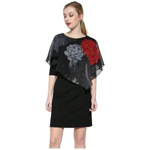 Desigual Kobiety Ubierają Vest Alexandre 17Wwvk48 2000 (Rozmiar S). Sukienki marki Desigual. W wyprzedaży za 209,00 zł.