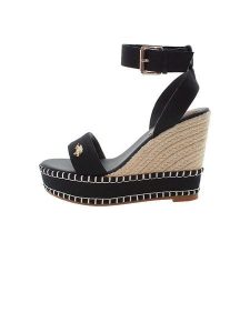 U.S. Polo Assn. Sandały w kolorze czarno-beżowym na koturnie rozmiar: 41. Brązowe sandały U.S. Polo Assn., bez wzorów, z otwartym noskiem, bez obcasa, na koturnie, bez zapięcia. Za 217,99 zł.