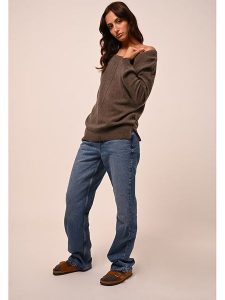 AUTHENTIC CASHMERE Kaszmirowy sweter "Faraut" w kolorze brązowym rozmiar: XL. Brązowe swetry oversize AUTHENTIC CASHMERE, xl, bez wzorów, z kaszmiru, bez ramiączek. Za 347,99 zł.