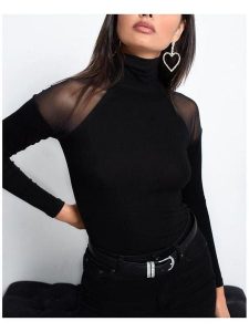 Milan Kiss Koszulka w kolorze czarnym rozmiar: S. Czarne bluzki Milan Kiss, s, z aplikacjami, bez kołnierzyka, bez ramiączek. Za 104,99 zł.