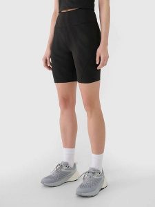 4F Szorty sportowe w kolorze czarnym rozmiar: M. Czarne spodenki sportowe 4f, m, bez wzorów, z materiału, outdoorowe. Za 76,95 zł.