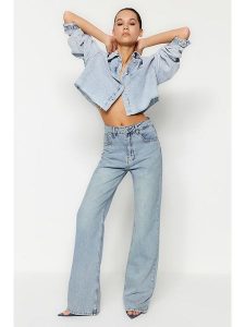 Trendyol Dżinsy - Comfort fit - w kolorze błękitnym rozmiar: 40. Niebieskie jeansy Trendyol, bez wzorów, z podwyższonym stanem. Za 104,99 zł.