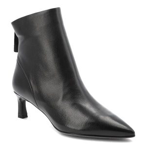 Botki damskie S. Barski, na szpilce skórzane licowe z noskiem w szpic i zapinane na zamek, czarne, CR52-661. Czarne botki S.BARSKI, bez wzorów, ze skóry, ze szpiczastym noskiem, bez obcasa, na obcasie, bez zapięcia. Za 439,00 zł.