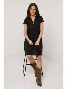 Le Monde du Lin Lniana sukienka w kolorze czarnym rozmiar: 34/36. Czarne sukienki Le Monde du Lin, bez wzorów, ze lnu, bez kołnierzyka, bez ramiączek, midi. Za 165,99 zł.