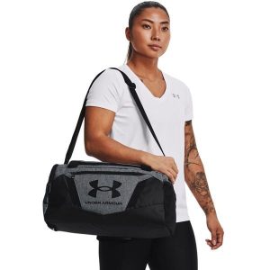 Torba sportowa unisex Under Armour Undeniable 50. Czarne torby podróżne i sportowe Under Armour, bez wzorów. Za 204,50 zł.