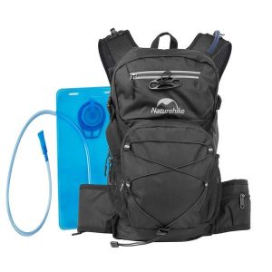 Plecak rowerowy Naturehike z oddzielną kieszenią na hydrovac 20 l. Czarne plecaki NATUREHIKE. Za 229,00 zł.