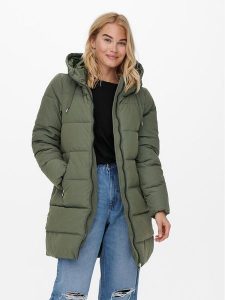 ONLY Płaszcz zimowy 15205369 Zielony Regular Fit. Zielone kurtki ONLY, na zimę, m, bez wzorów, z syntetyku, bez kaptura. Za 399,99 zł.
