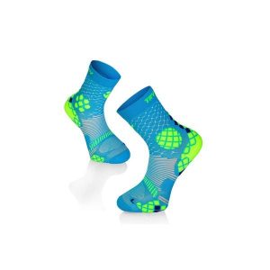 Skarpety uciskowe do sportu Skarpety uciskowe Turkusowo-żółte. Niebieskie skarpetki TRY TO FLY, bez wzorów. W wyprzedaży za 67,34 zł.