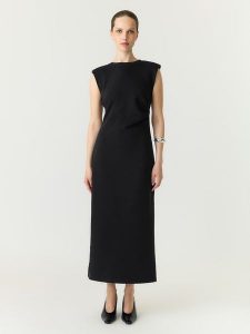 YAS Sukienka w kolorze czarnym rozmiar: XS. Czarne sukienki YAS, na co dzień, xs, bez wzorów, bez kołnierzyka, bez ramiączek, maxi, proste. Za 159,95 zł.