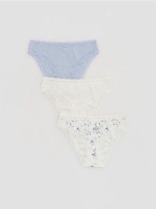 Majtki figi 3 pack - jasnoniebieski. Niebieskie figi Reserved, bez wzorów, z bawełny. Za 59,99 zł.