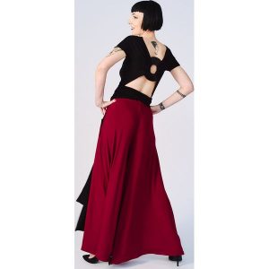 Bluzka Zsa Zsa Czarna. Czarne bluzki Hultaj Polski, m, bez wzorów, z lycry, eleganckie, bez kołnierzyka, bez ramiączek. Za 339,00 zł.