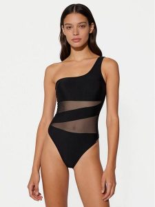 Ysabel Mora Strój kąpielowy 83281 Czarny. Czarne stroje jednoczęściowe ysabel mora, bez wzorów, z syntetyku. Za 339,99 zł.