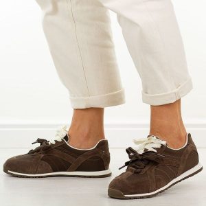 Brązowe skórzane półbuty damskie Vinceza 86427. Brązowe półbuty VINCEZA, na jesień, bez wzorów, z jeansu, z okrągłym noskiem, bez obcasa, na płaskiej podeszwie, bez zapięcia. Za 249,00 zł.