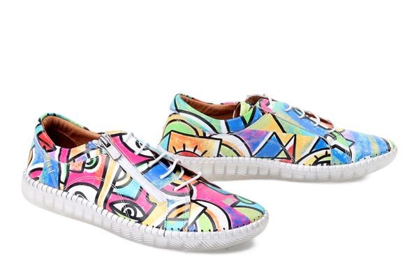 MANITU 850118-00 bunt, półbuty damskie. Półbuty Manitu, na lato, bez wzorów, ze skóry, bez obcasa, bez zapięcia. Za 254,92 zł.