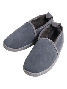 Kaiser Naturfellprodukte H&L Kapcie wełniane "Helsinki" w kolorze antracytowym rozmiar: 36. Czarne kapcie Kaiser Naturfellprodukte H&L, bez wzorów, z wełny. Za 78,66 zł.