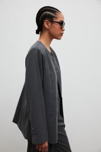 Gładka marynarka w kolorze GRAPHITE - ELEGANCE-S/M. Szare marynarki i żakiety Marsala, l, bez wzorów, z poliesteru, eleganckie. W wyprzedaży za 49,98 zł.