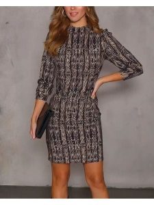 Milan Kiss Sukienka w kolorze antracytowym rozmiar: L. Czarne sukienki Milan Kiss, na co dzień, l, bez wzorów, bez kołnierzyka, bez ramiączek, mini, proste. Za 130,99 zł.