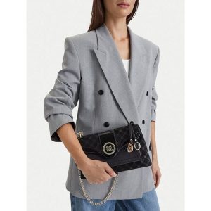 Torebka Nine West. Czarne listonoszki Nine West, bez wzorów, bez dodatków. Za 329,99 zł.