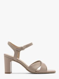 Beżowe sandały na obcasie. Brązowe sandały Ryłko, bez wzorów, ze skóry, bez obcasa, na obcasie, bez zapięcia. W wyprzedaży za 199,99 zł.