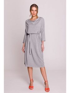 Stylove Sukienka w kolorze szarym rozmiar: S/M. Szare sukienki Stylove, m, bez wzorów, z tkaniny, bez kołnierzyka, bez ramiączek, midi. Za 228,38 zł.