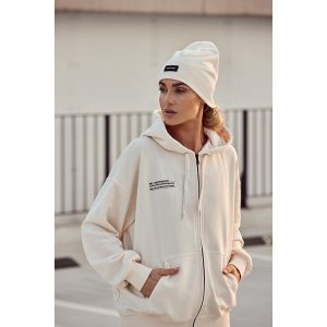 Czapka Beanie z Naszywką - Kremowa. Białe czapki MOE, z aplikacjami, z bawełny. Za 96,90 zł.
