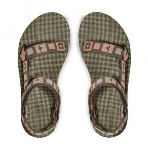 Sandały damskie Teva Midform Universal. Zielone sandały Teva, bez wzorów, bez obcasa, bez zapięcia. Za 169,99 zł.