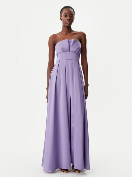 Rinascimento Sukienka wieczorowa CFC0019824002 Fioletowy Regular Fit. Fioletowe kombinezony Rinascimento, l, bez wzorów, z syntetyku, wizytowe, bez kołnierzyka, bez ramiączek. Za 469,99 zł.