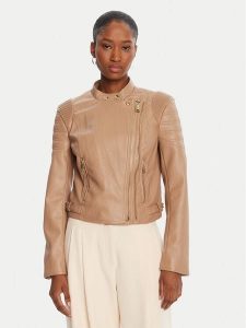 Guess Kurtka z imitacji skóry W5YL1 9WHDS0 Beżowy Regular Fit. Brązowe kurtki Guess, xl, z aplikacjami, ze skóry, bez kaptura. Za 559,99 zł.