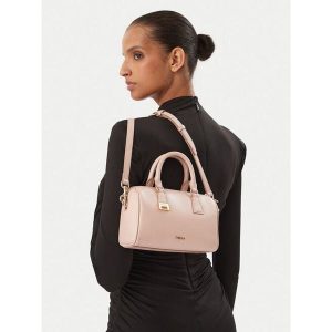 Torebka Furla. Czerwone kuferki Furla, bez wzorów, bez dodatków. Za 1 299,00 zł.