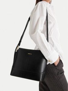 MEXX Torebka CEO-MEXX-S-008-07 Czarny. Czarne listonoszki Mexx, bez wzorów, bez dodatków. Za 179,99 zł.