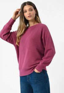 Prążkowana, luźna bluza B-MINK. Czerwone bluzy Volcano, l, bez wzorów, z elastanu, bez kaptura. Za 149,99 zł.