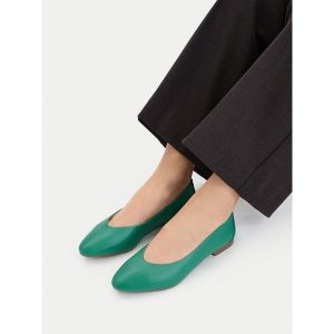 Baleriny Lasocki. Zielone balerinki Lasocki, bez wzorów, bez obcasa, bez zapięcia. Za 149,99 zł.