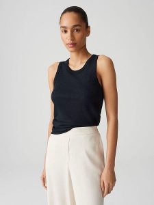 OPUS Top "Ilesso" w kolorze czarnym rozmiar: 44. Czarne topy Opus, bez wzorów, z wiskozy, bez kołnierzyka, bez ramiączek. Za 65,99 zł.