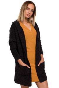 Kardigan oversize z wełną i obszernym kapturem wąskie rękawy czarny. Czarne kardigany Polskie swetry, z materiału. Za 289,00 zł.