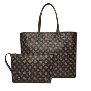 Torebka Guess. Czarne torebki klasyczne Guess, z aplikacjami, bez dodatków. Za 499,99 zł.