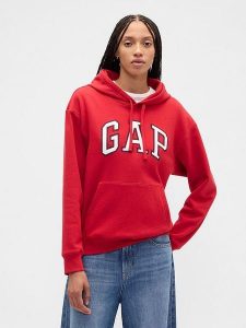 GAP Bluza w kolorze czerwonym rozmiar: S. Czerwone bluzy GAP, s, bez wzorów, z kapturem. Za 149,31 zł.