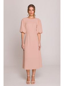 Stylove Sukienka w kolorze jasnoróżowym rozmiar: XL. Różowe sukienki Stylove, xl, bez wzorów, bez kołnierzyka, bez ramiączek, midi. Za 302,95 zł.