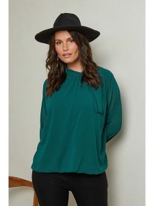 Curvy Lady Bluzka w kolorze zielonym rozmiar: 40/42. Zielone bluzki Curvy Lady, bez wzorów, klasyczne, bez kołnierzyka, bez ramiączek. Za 123,45 zł.
