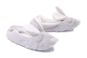AXIM 7P24082 szary, kapcie damskie. Szare kapcie Axim, bez wzorów. Za 34,99 zł.