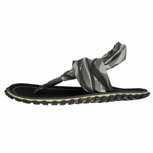 Sandały Gumbies Slingback GU-SASLI001 czarne. Czarne sandały bez wzorów, z gumy, bez obcasa, bez zapięcia. Za 289,26 zł.