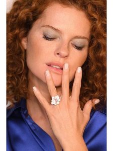 Maison héritage PARIS Złoty pierścionek "Althaea" rozmiar: 60. Białe pierścionki Maison héritage PARIS, złote. Za 1 739,99 zł.