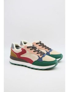 Bellucci Sneakersy ze wzorem rozmiar: 40. Trampki Bellucci, bez wzorów, bez zapięcia. Za 105,38 zł.