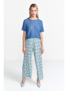 Rich & Royal Sweter w kolorze niebieskim rozmiar: S. Niebieskie swetry oversize Rich & Royal, s, bez wzorów, ze splotem, bez ramiączek. Za 149,66 zł.