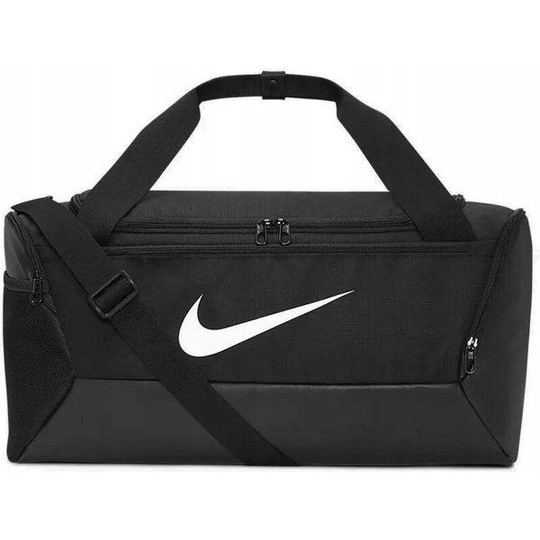 Torba sportowa NIKE BRASILIA. Czarne torby podróżne i sportowe Nike, bez wzorów. Za 142,00 zł.