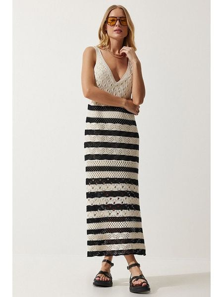 Happiness Istanbul Sukienka dzianinowa w kolorze czarno-kremowym rozmiar: onesize. Brązowe sukienki Happiness Istanbul, na co dzień, bez wzorów, z dzianiny, bez kołnierzyka, bez ramiączek, maxi, proste. Za 65,38 zł.