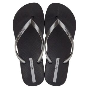 Klapki damskie Ipanema Anatomic Connect japonki czarne. Czarne klapki Ipanema, bez wzorów, z materiału, bez obcasa, na płaskiej podeszwie. Za 72,00 zł.