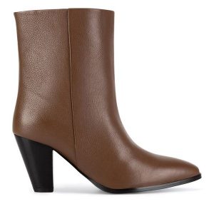 Botki GINO ROSSI. Brązowe botki Gino Rossi, bez wzorów, bez obcasa, na słupku, bez zapięcia. Za 399,99 zł.